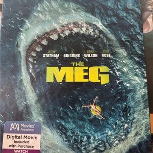 The Meg Movie Blu-ray/DVD Steelbook - Bold Yellow Title on Ocean Artwork